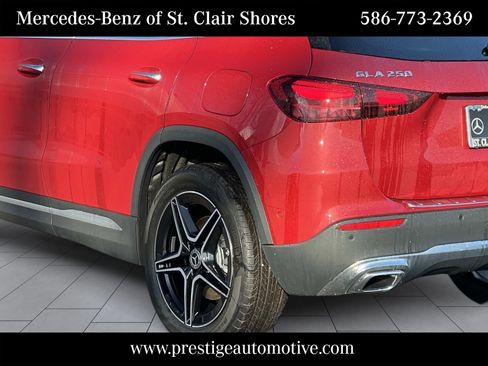 Used 2026 Mercedes-Benz GLA 250 4MATIC image 4