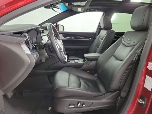 Certified 2024 Cadillac XT5 Premium Luxury AWD/4WD image 17