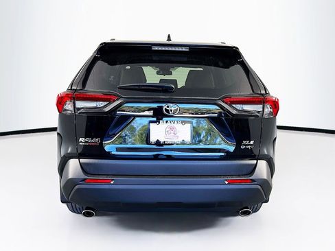 New 2025 Toyota RAV4 XLE image 7