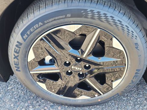 New 2025 Kia EV6 Wind image 15