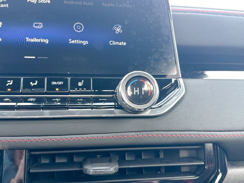 Certified 2023 Chevrolet Colorado Z71 w/ Z71 Convenience Package 2 image 29