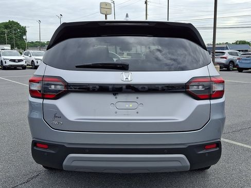 Certified 2025 Honda Pilot EX-L image 5