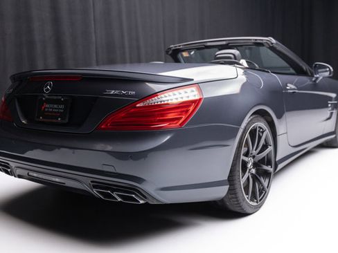 Used 2015 Mercedes-Benz SL 63 AMG w/ Driver Assistance Package image 30