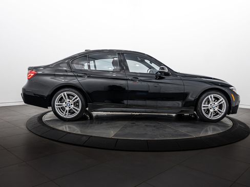 Used 2017 BMW 340i xDrive Sedan AWD/4WD image 3