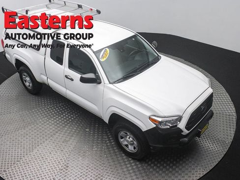 Used 2019 Toyota Tacoma SR RWD image 3