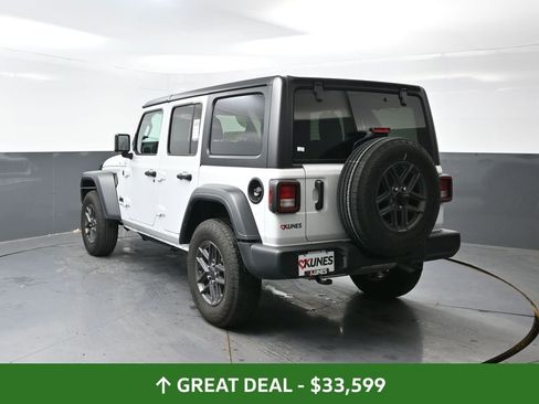 Used 2025 Jeep Wrangler Unlimited Sport AWD/4WD image 12