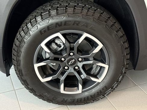 New 2026 Chevrolet Equinox ACTIV w/ Convenience Package III image 34