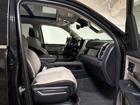 Used 2025 RAM 1500 Tungsten AWD/4WD image 23