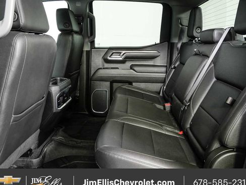 Used 2022 Chevrolet Silverado 1500 LTZ AWD/4WD image 18