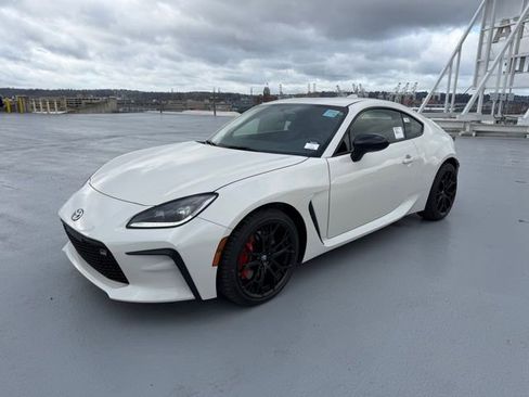 New 2026 Toyota GR86 Premium image 4