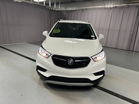 Used 2022 Buick Encore Preferred w/ Safety Package AWD/4WD image 2