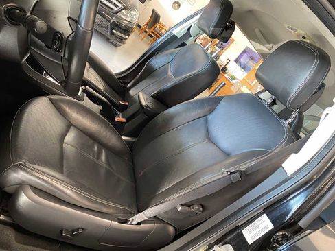 Used 2010 Dodge Avenger R/T w/ Premium Convenience Group image 18