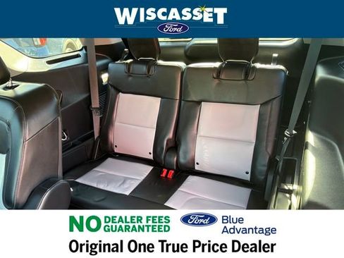 Used 2023 Ford Explorer XLT w/ Equipment Group 202A image 8