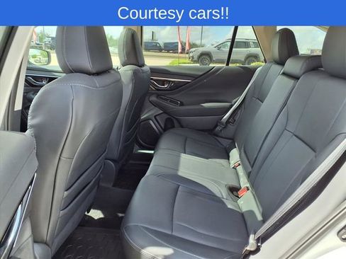 Used 2025 Subaru Outback Limited AWD/4WD image 9
