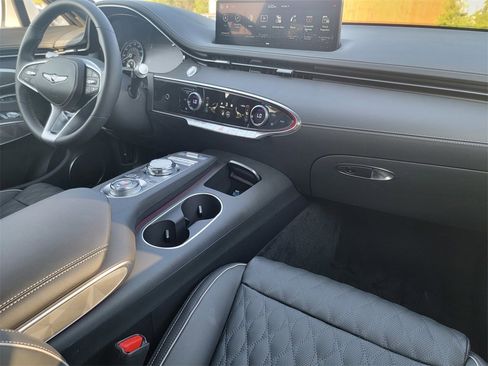 New 2025 Genesis GV70 3.5T Sport w/ Sport Advanced Package image 32