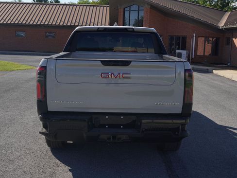 New 2026 GMC Sierra EV Elevation image 4