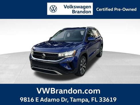 Used 2022 Volkswagen Taos SE w/ Driver Assistance Package image 1