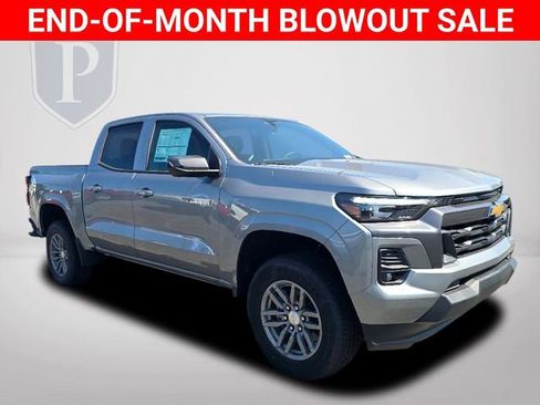 New 2025 Chevrolet Colorado LT w/ LT Convenience Package image 2