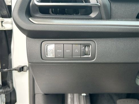 New 2026 Chevrolet Traverse LT image 18