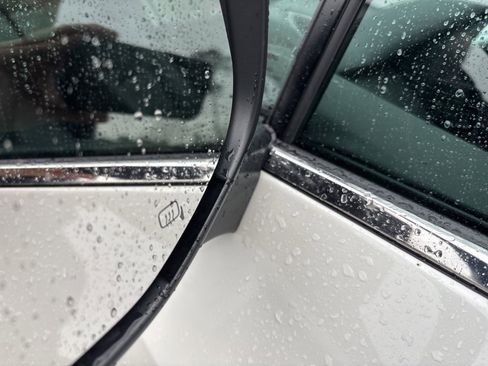 Certified 2023 Subaru Outback Limited image 31