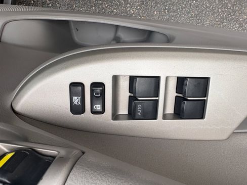 Used 2010 Toyota Corolla LE FWD image 23