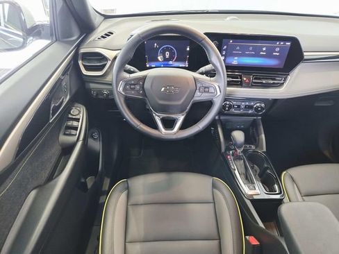 Used 2025 Chevrolet TrailBlazer ACTIV w/ Convenience Package image 8