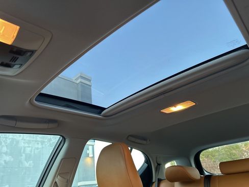 Used 2013 Lexus CT 200h image 29