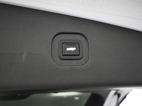 Used 2013 Chevrolet Equinox LT AWD/4WD image 23