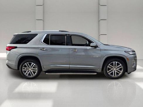 Used 2023 Chevrolet Traverse High Country FWD image 6
