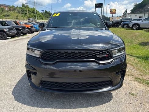 Used 2025 Dodge Durango GT AWD/4WD image 7