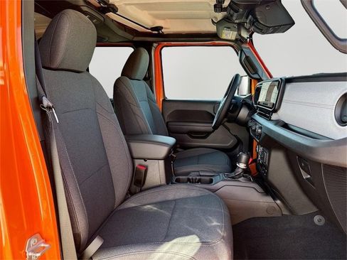 New 2025 Jeep Gladiator Sport image 27