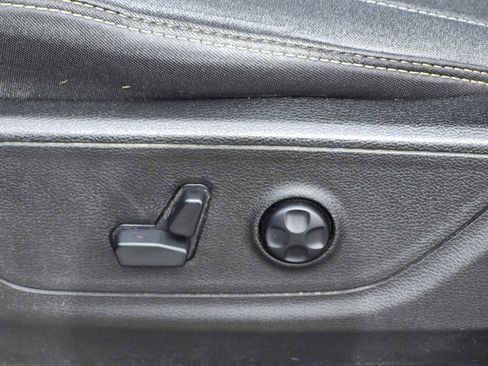Used 2019 RAM 1500 Big Horn AWD/4WD image 15
