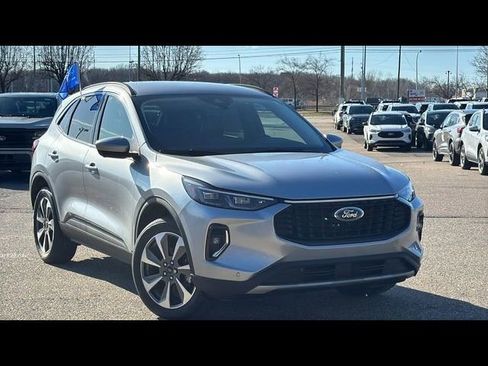 Certified 2023 Ford Escape Platinum AWD/4WD image 2