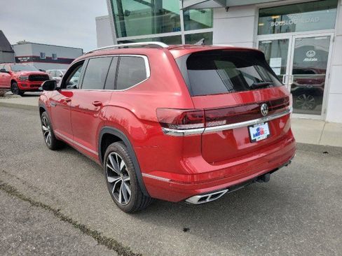 Used 2024 Volkswagen Atlas SEL Premium R-Line image 5