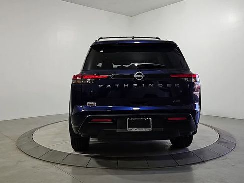 New 2026 Nissan Pathfinder SV image 4
