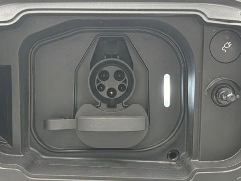 Used 2025 Polestar Polestar 3 image 26