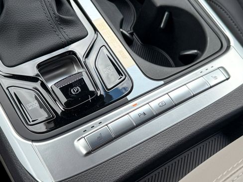 New 2026 Kia Carnival EX image 23