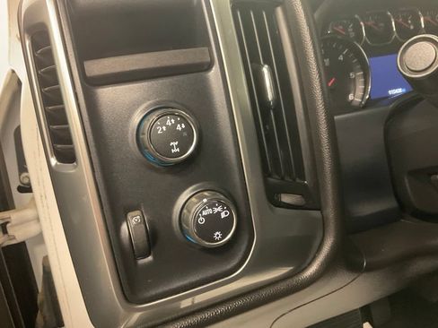 Used 2015 Chevrolet Silverado 2500 LT AWD/4WD image 18