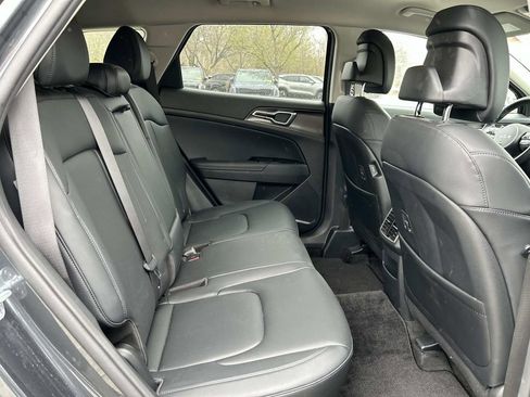 Certified 2025 Kia Sportage EX AWD/4WD image 12