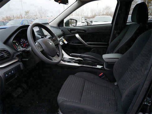 New 2026 Mitsubishi Eclipse Cross LE image 4