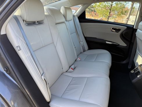 Used 2017 Toyota Avalon XLE image 39