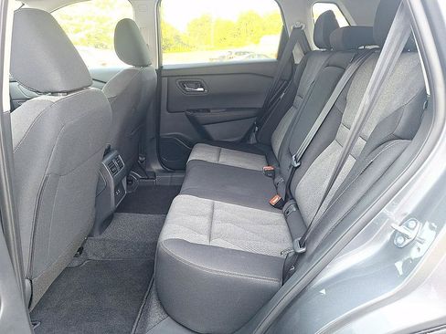 Certified 2026 Nissan Rogue SV FWD image 12