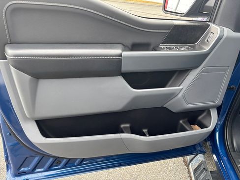 Used 2022 Ford F150 XLT w/ Equipment Group 302A High image 10