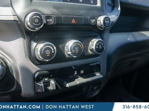 Used 2024 RAM 3500 Tradesman w/ Chrome Appearance Group AWD/4WD image 8