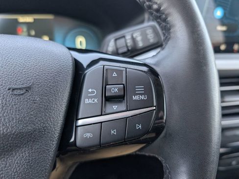 Used 2023 Ford Escape Platinum w/ Premium Technology Package image 16