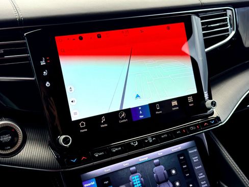 Used 2022 Jeep Grand Wagoneer Series II image 37