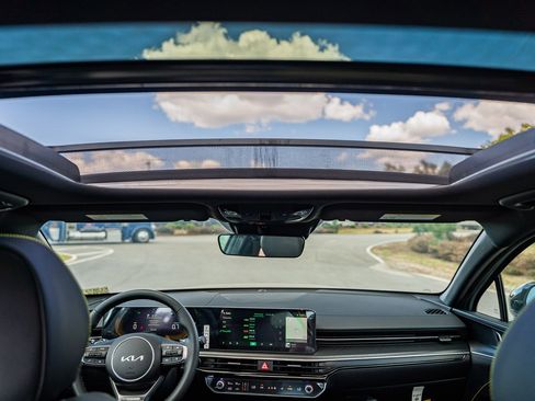 New 2026 Kia K5 GT image 23