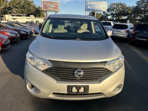 Used 2014 Nissan Quest S image 2