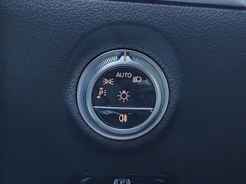 Used 2024 Mercedes-Benz C 300 Sedan image 20