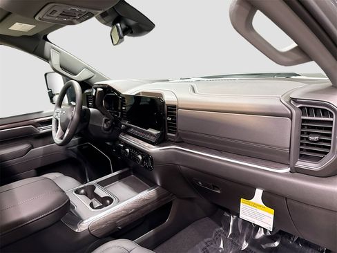 New 2026 Chevrolet Silverado 3500 LTZ w/ LTZ Plus Package image 32